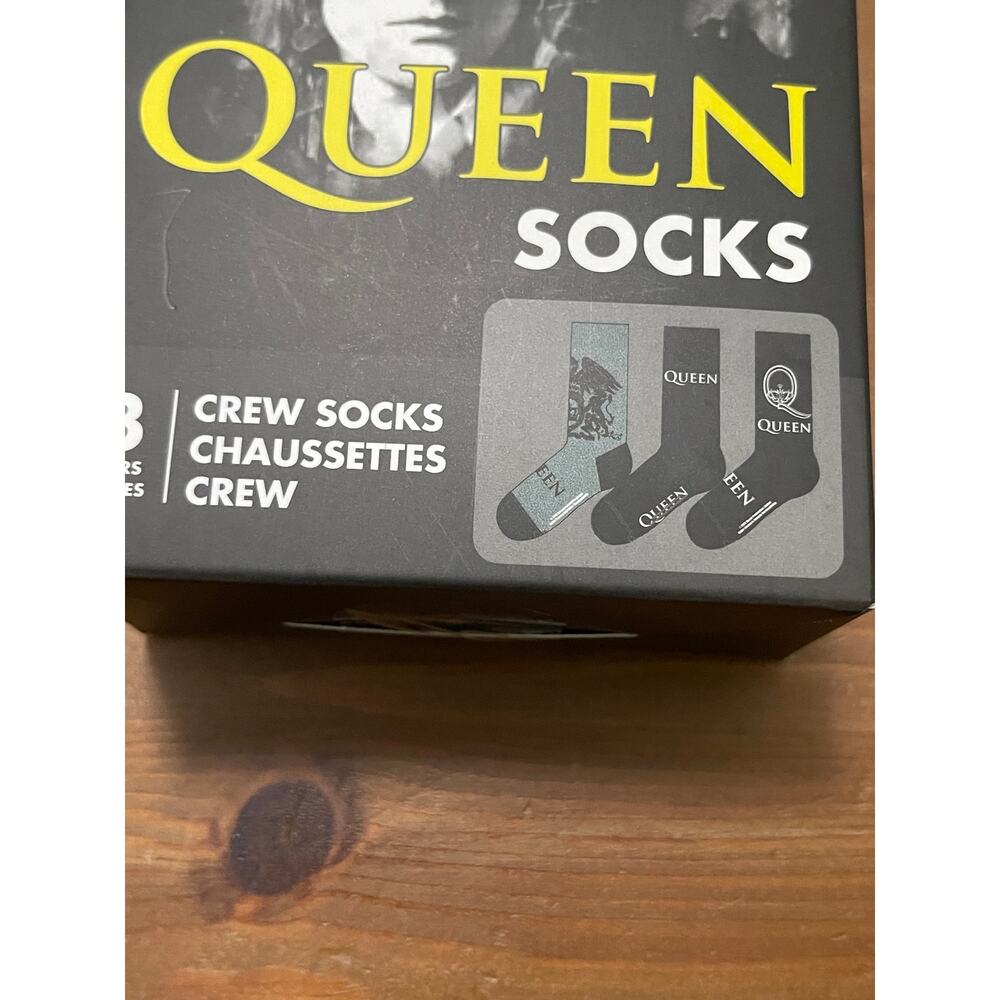 Queen Knit Crew Socks 3 Pairs NEW in Box Perri's Mens Black Work Music Band Gift - Picture 11 of 11